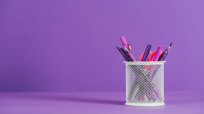 Gravētu un apdrukātu pildspalvu salīdzinājums - ko izvēlēties savam uzņēmumam?