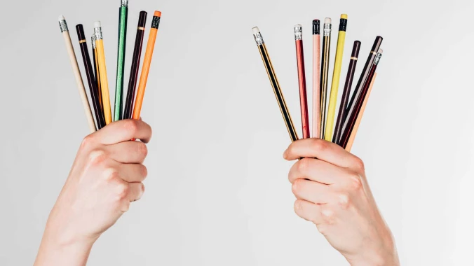 Zīmulīši ar logotipu un gravējumu kā elegants reklāmas sīkrīks