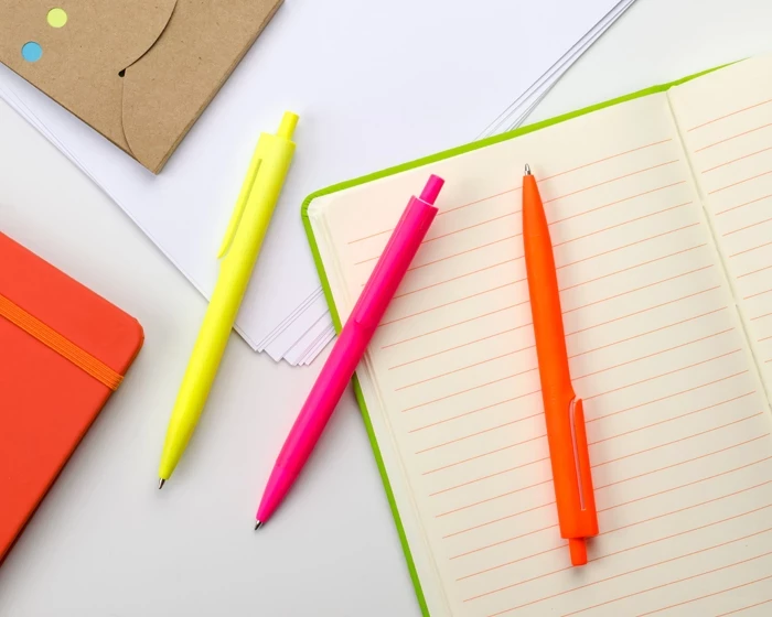 Lodīšu pildspalva NEON - Oranža