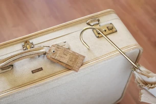 LATIDO čemodāna nozīmīte - Bēšs