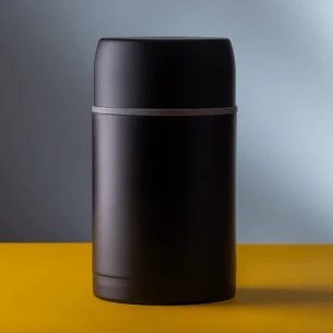 800 ml termo vakuuma trauks - melns